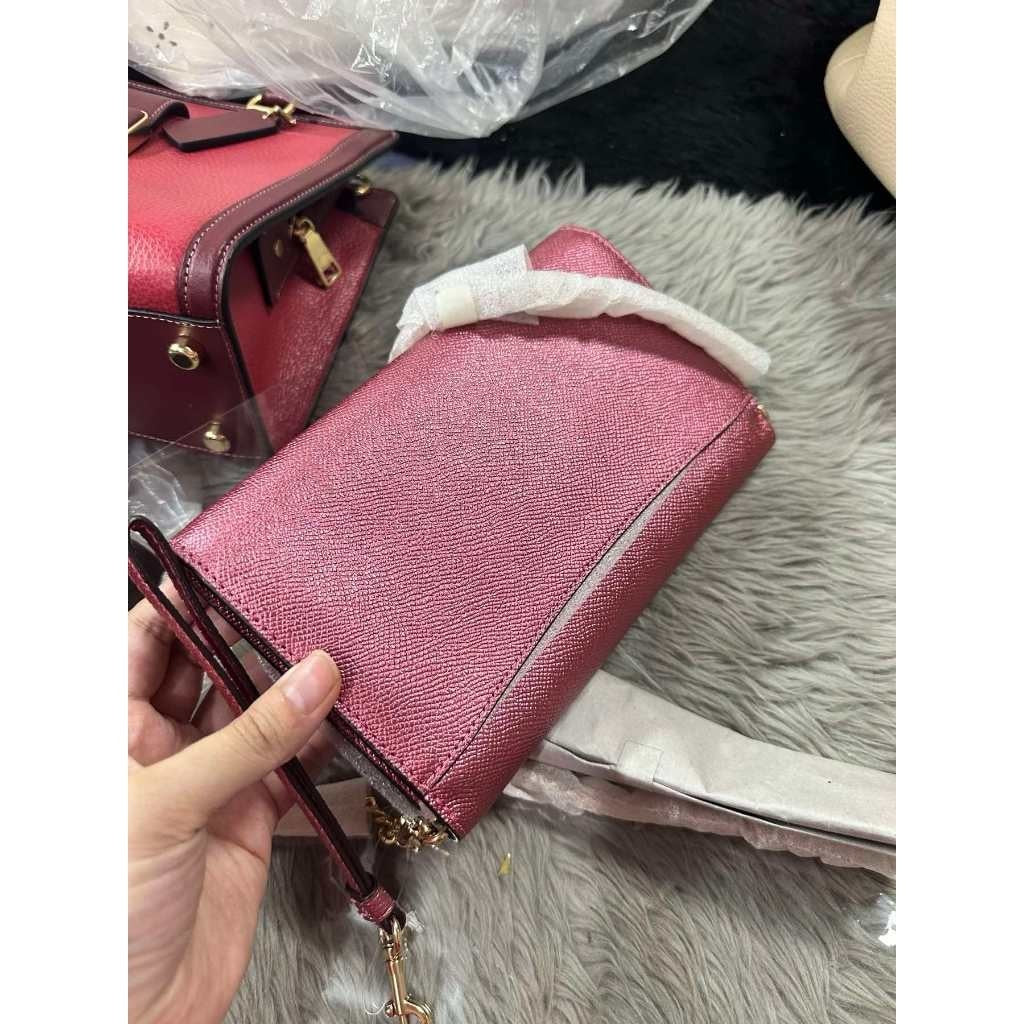 ORIG & IMPORTED CCH Chain Crossbody Small Wristlet Bag Pink