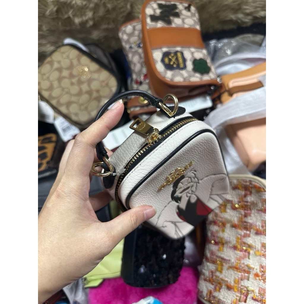 ORIG & IMPORTED CCH Eva Phone Crossbody With Cruella Small White Bag