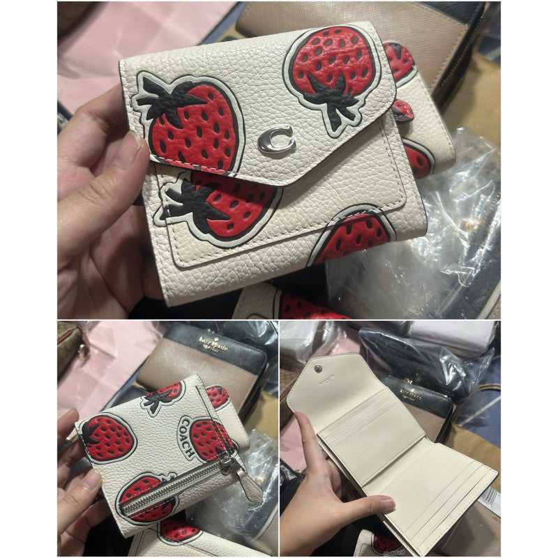 ORIG CCH Retail Wyn Small Trifold Wallet Card Holder Small Wallet