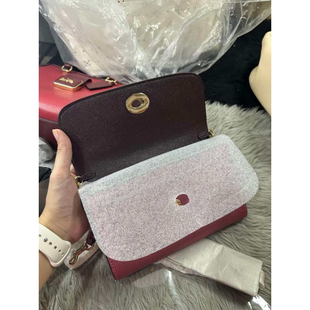 ORIG & IMPORTED CCH Chain Crossbody Small Wristlet Bag Pink