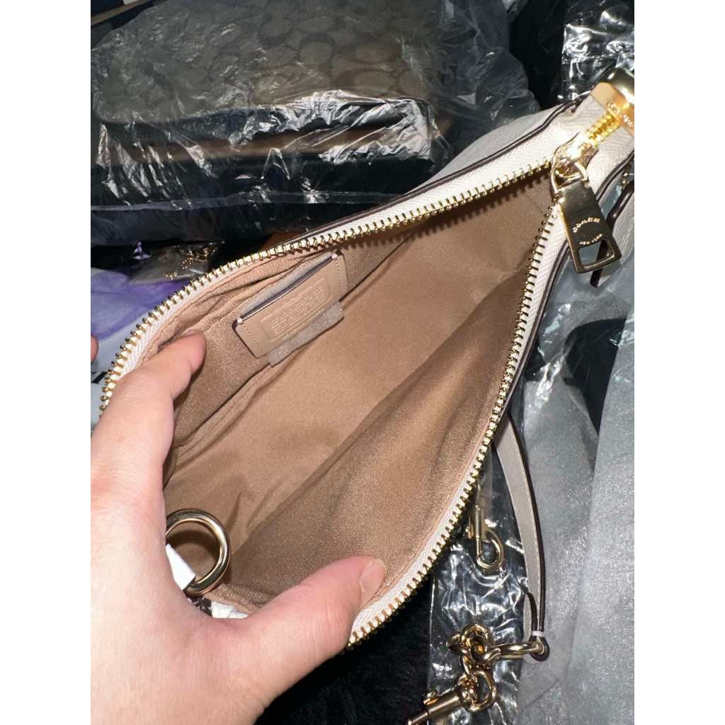 ORIG & IMPORTED CCH Teri Shoulder Bag White / Black