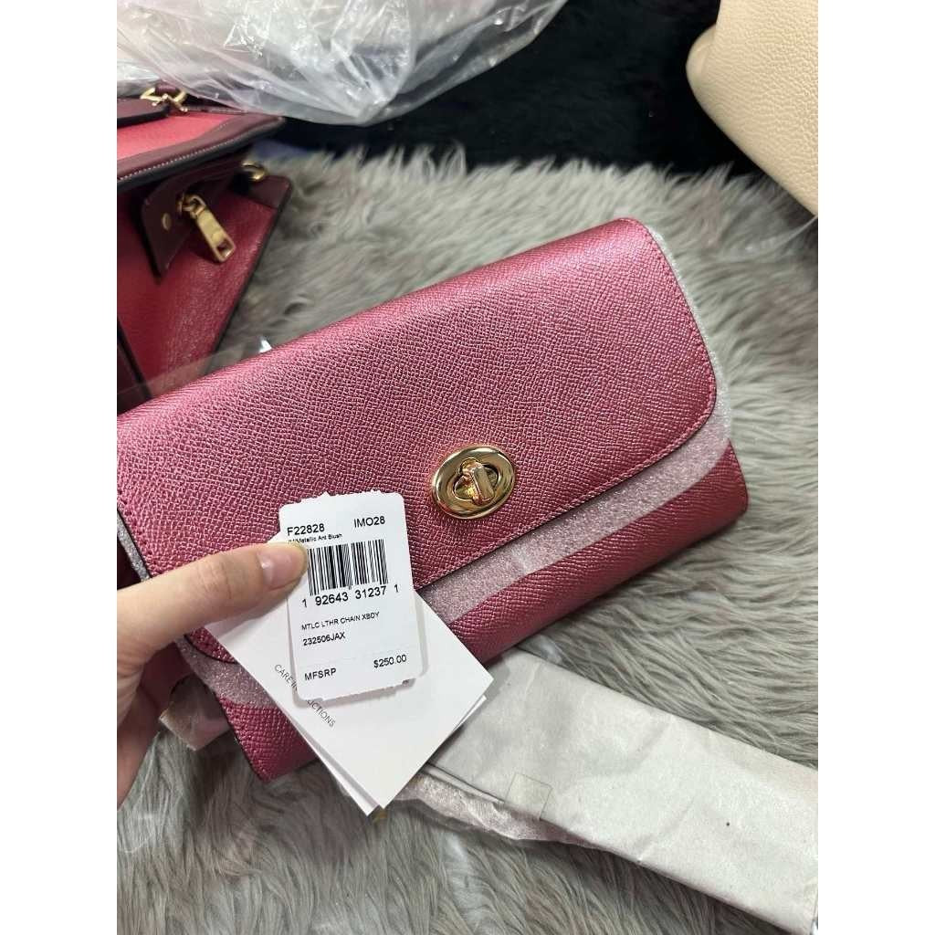 ORIG & IMPORTED CCH Chain Crossbody Small Wristlet Bag Pink