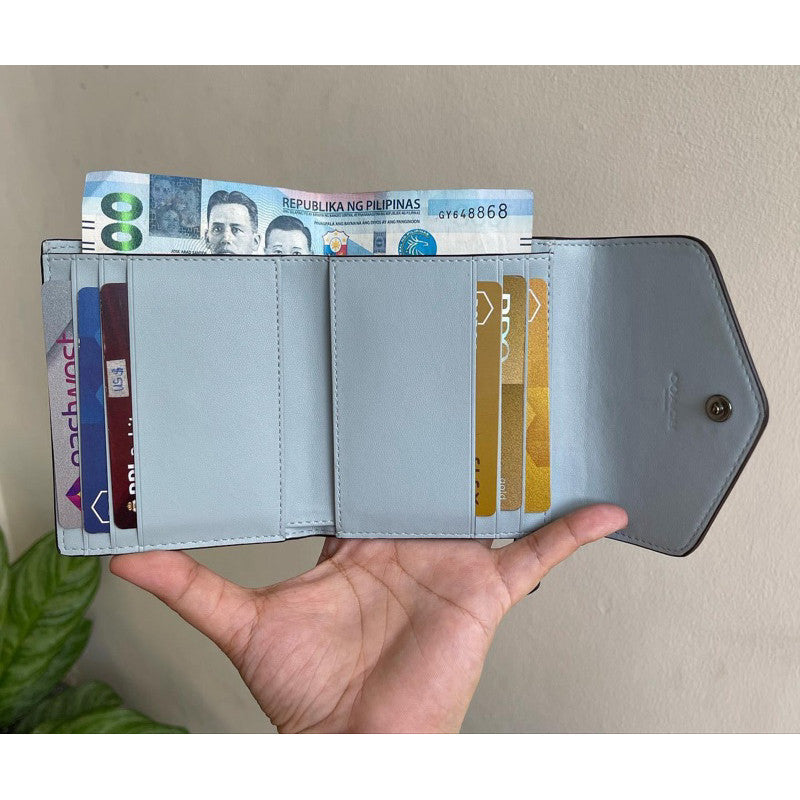 ORIG CCH Retail Wyn Small Trifold Wallet Card Holder Small Wallet
