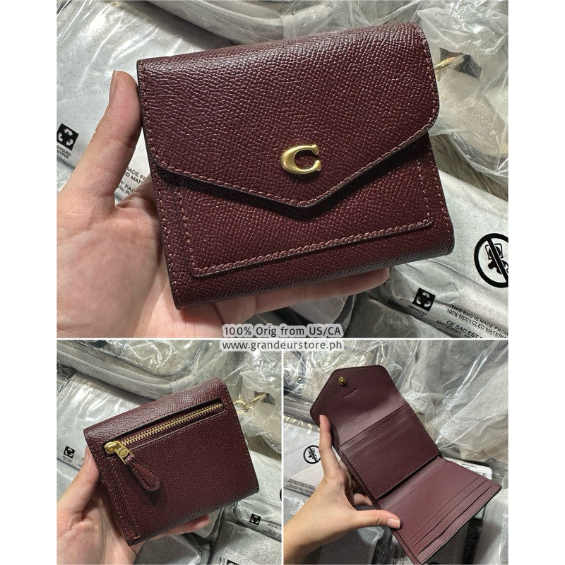 ORIG CCH Retail Wyn Small Trifold Wallet Card Holder Small Wallet