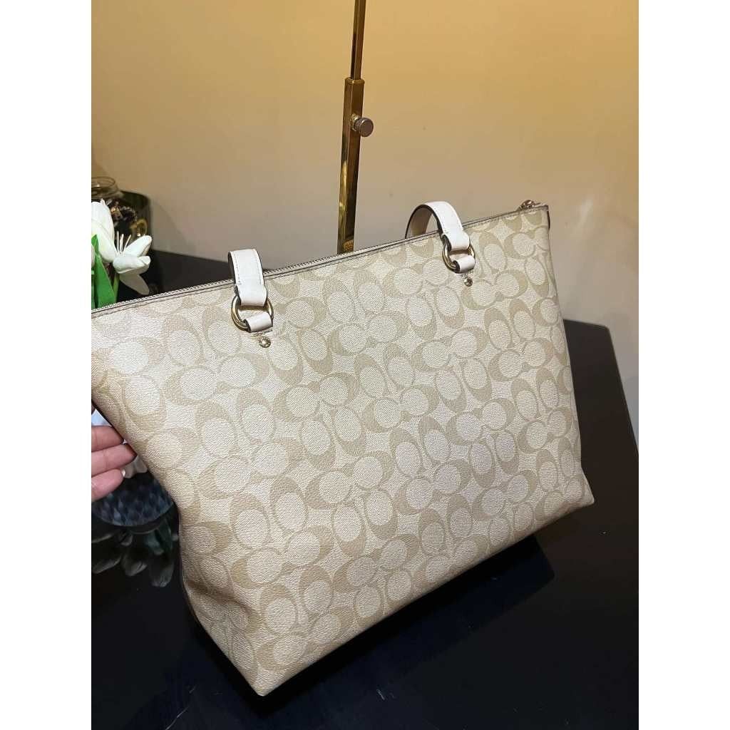 Orig PRELOVED CCH Gallery Tote Shoulder Bag in Light Khaki/Chalk