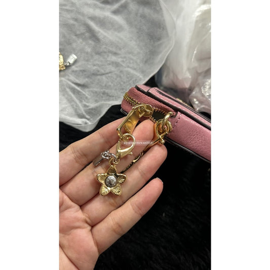 ORIG & IMPORTED CCH small charm flower with hangtag keychain