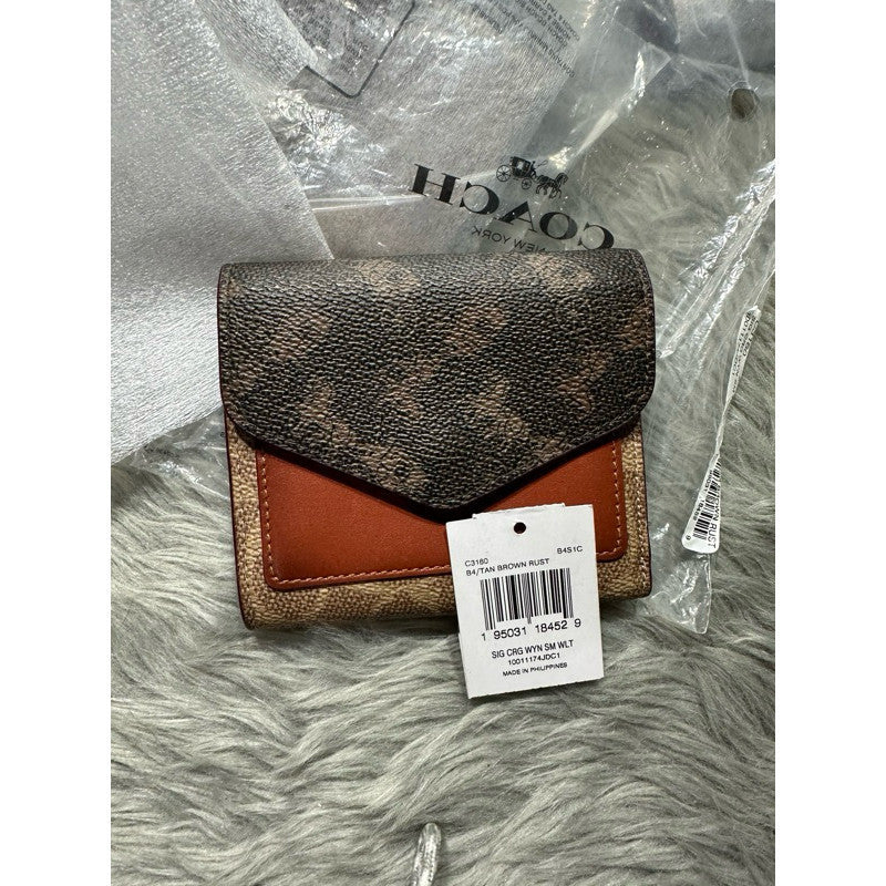 ORIG CCH Retail Wyn Small Trifold Wallet Card Holder Small Wallet