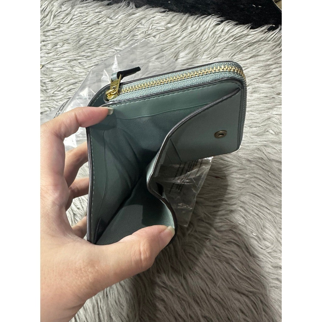 ORIG & IMPORTED CCH Retail Billfold Small Wallet Green / Blue / Taupe