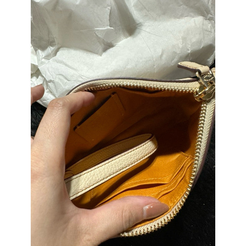 ORIG & IMPORTED CCH CCH X Peanuts Nolita 19 Small Beige KiliKili Bag in Snoopy And Friends
