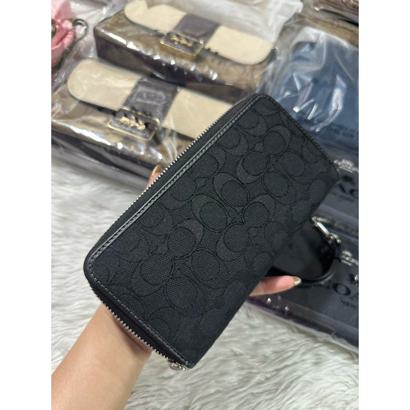 IMPORTED/Orig CCH Long Zip Around Wallet In Signature Jacquard Black