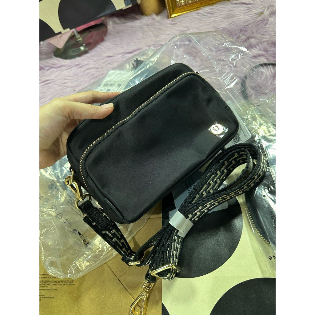ORIG & IMPORTED Lulu Everywhere Crossbody Small Men/Women Nylon Bag 2L Black/Pink/White
