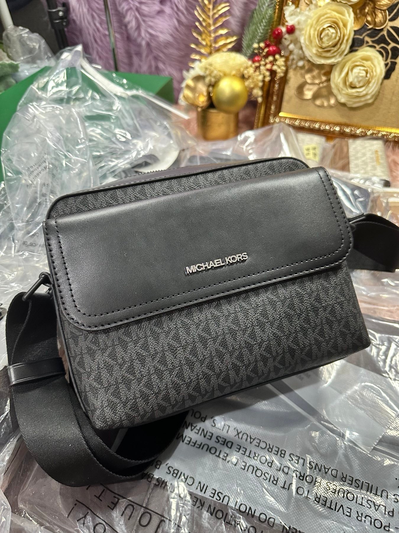 ORIG & IMPORTED MK Cooper Medium Signature Logo Flap Camera Men's Bag Black