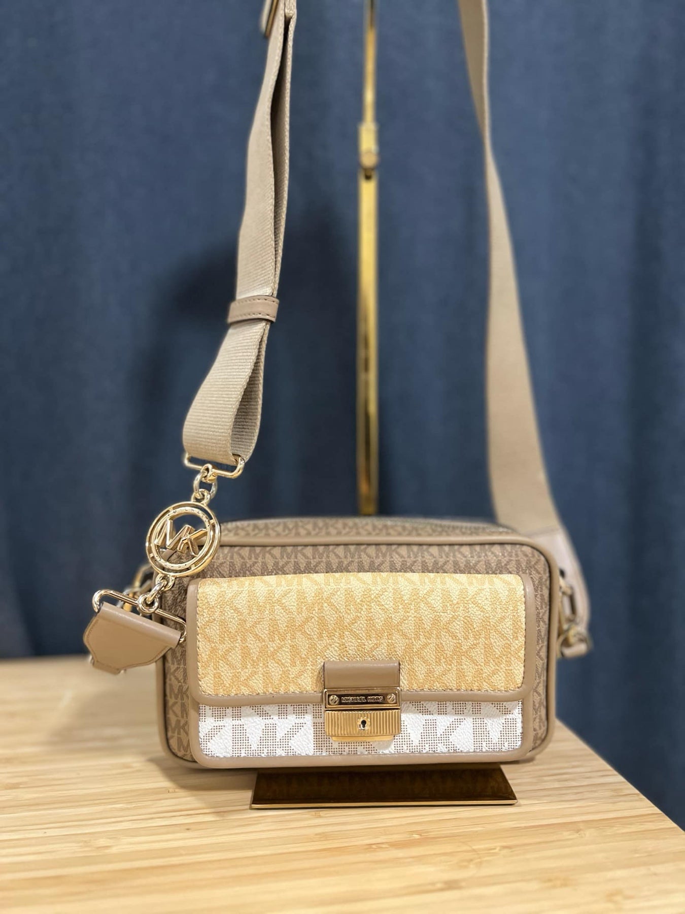 ORIG Preloved MK Bradshaw Medium Logo Camera Bag Brown