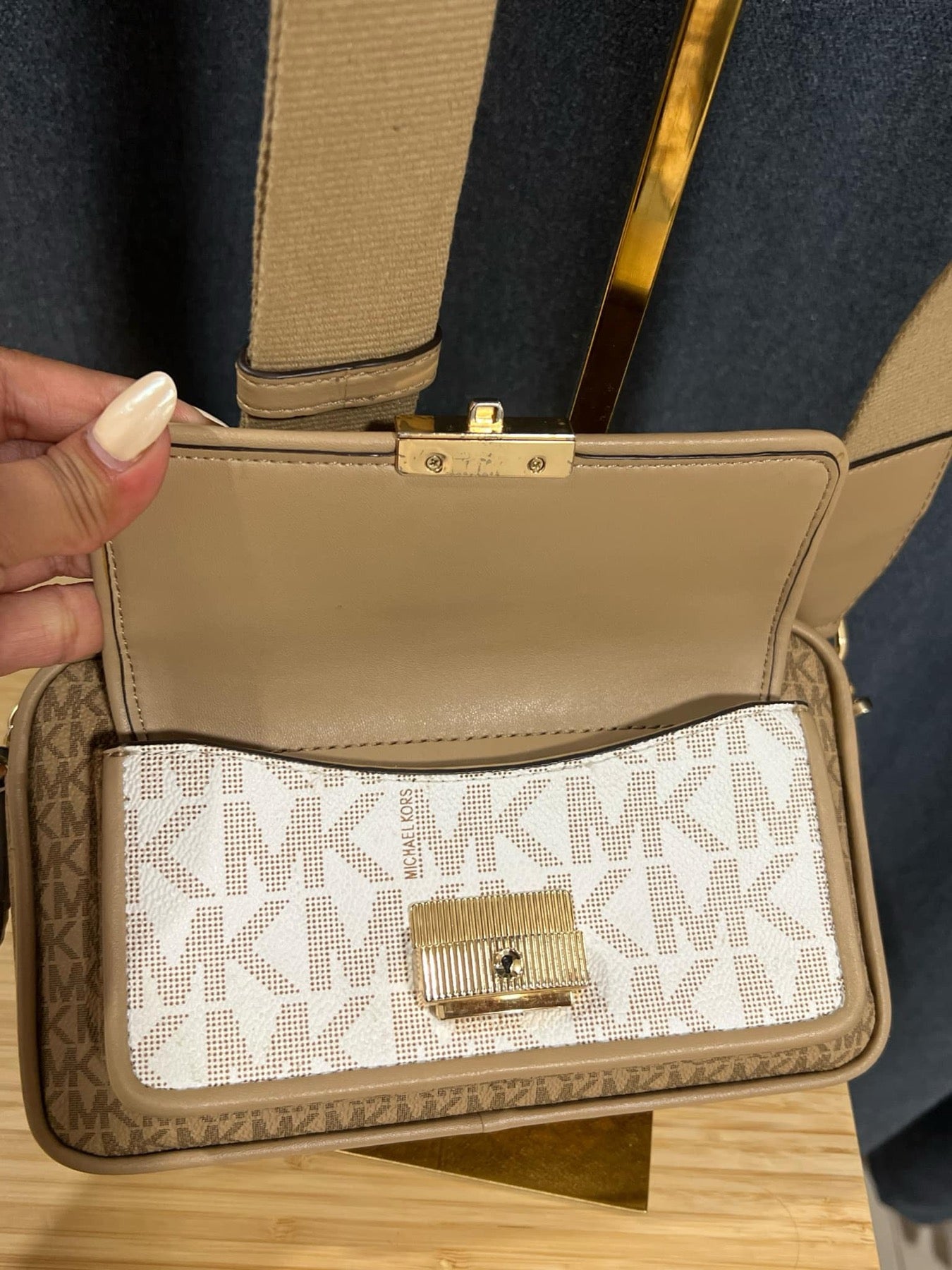 ORIG Preloved MK Bradshaw Medium Logo Camera Bag Brown