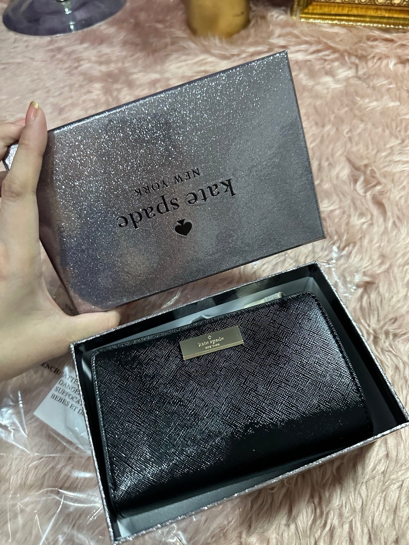 ORIG & IMPORTED KS Kenzie Boxed Medium Compact Wallet Black
