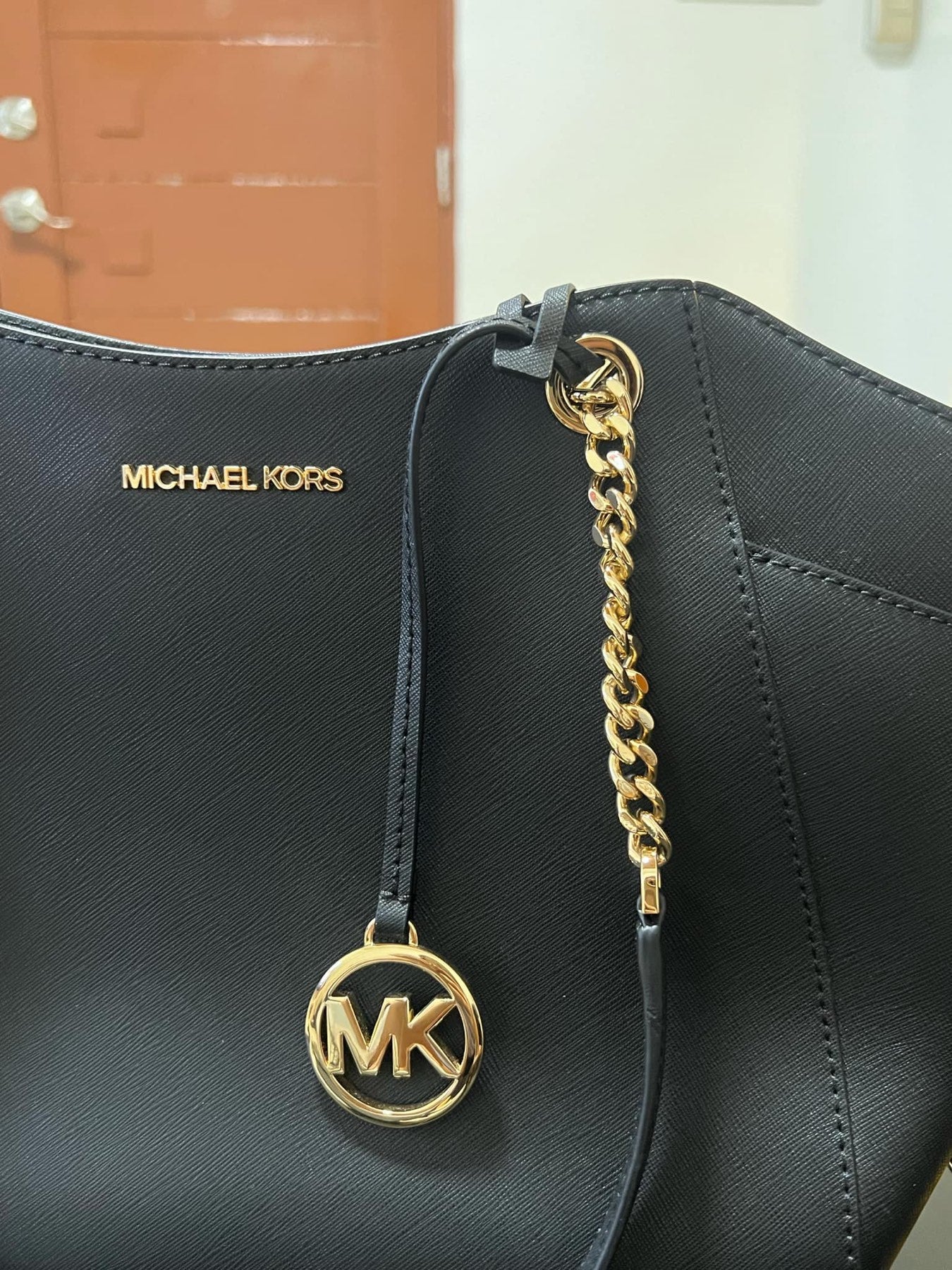 ORIG Preloved MK Jet Set Large Saffiano Leather Shoulder Bag Black