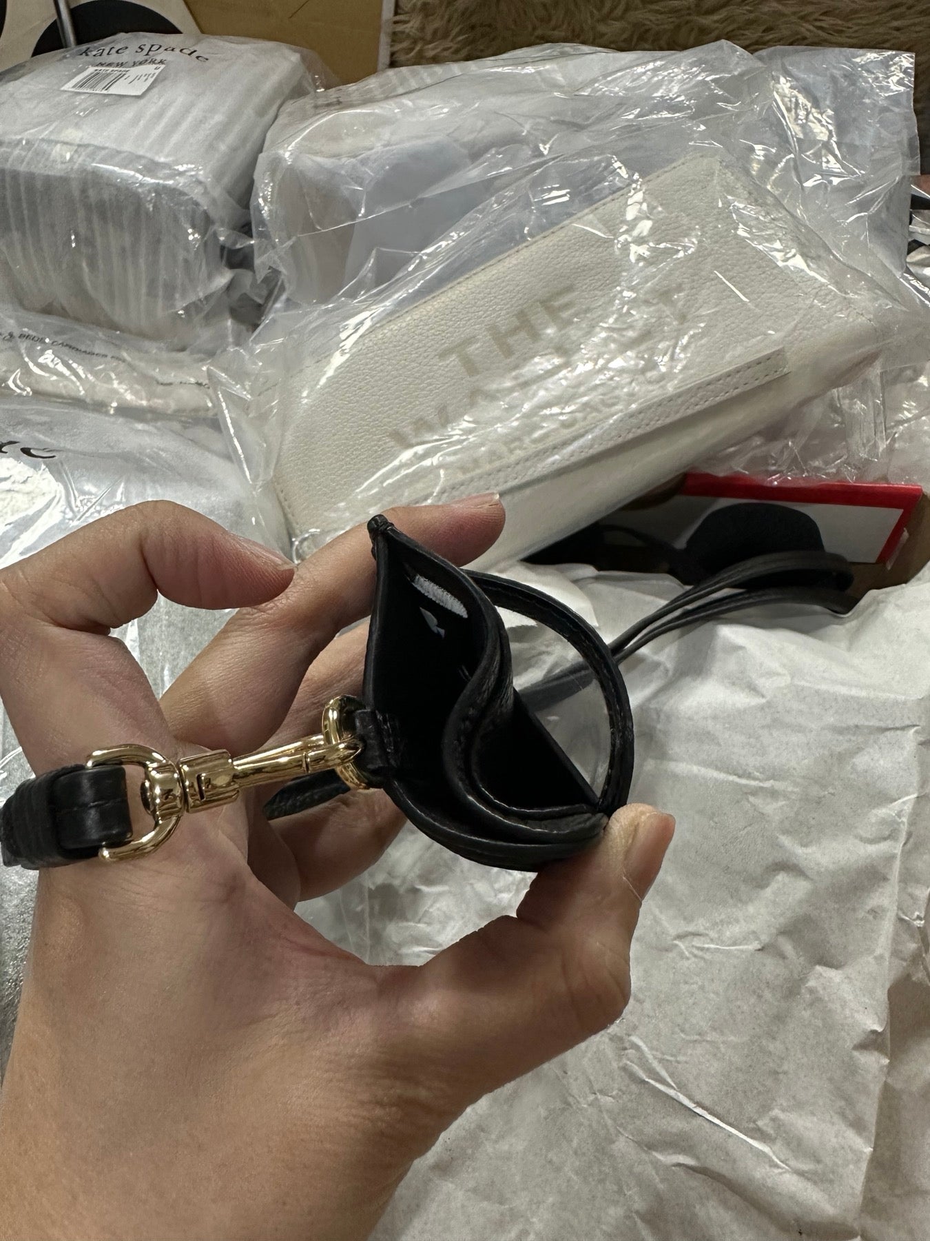 ORIG & IMPORTED KS Retail Ava Lanyard Black
