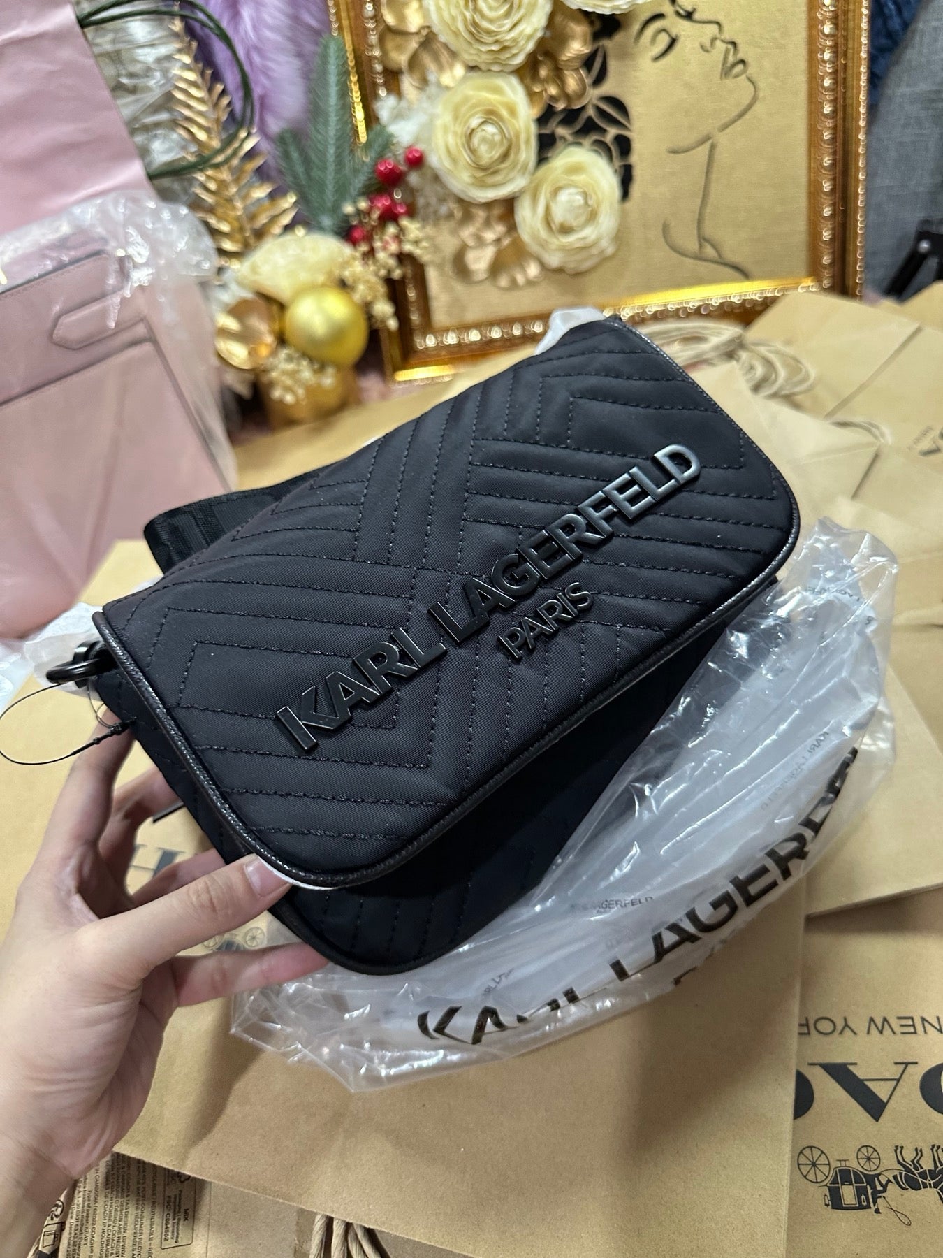 ORIG & IMPORTED Karl Lagerfeld KL Voyage Quilted Camera Black Bag with Pouch