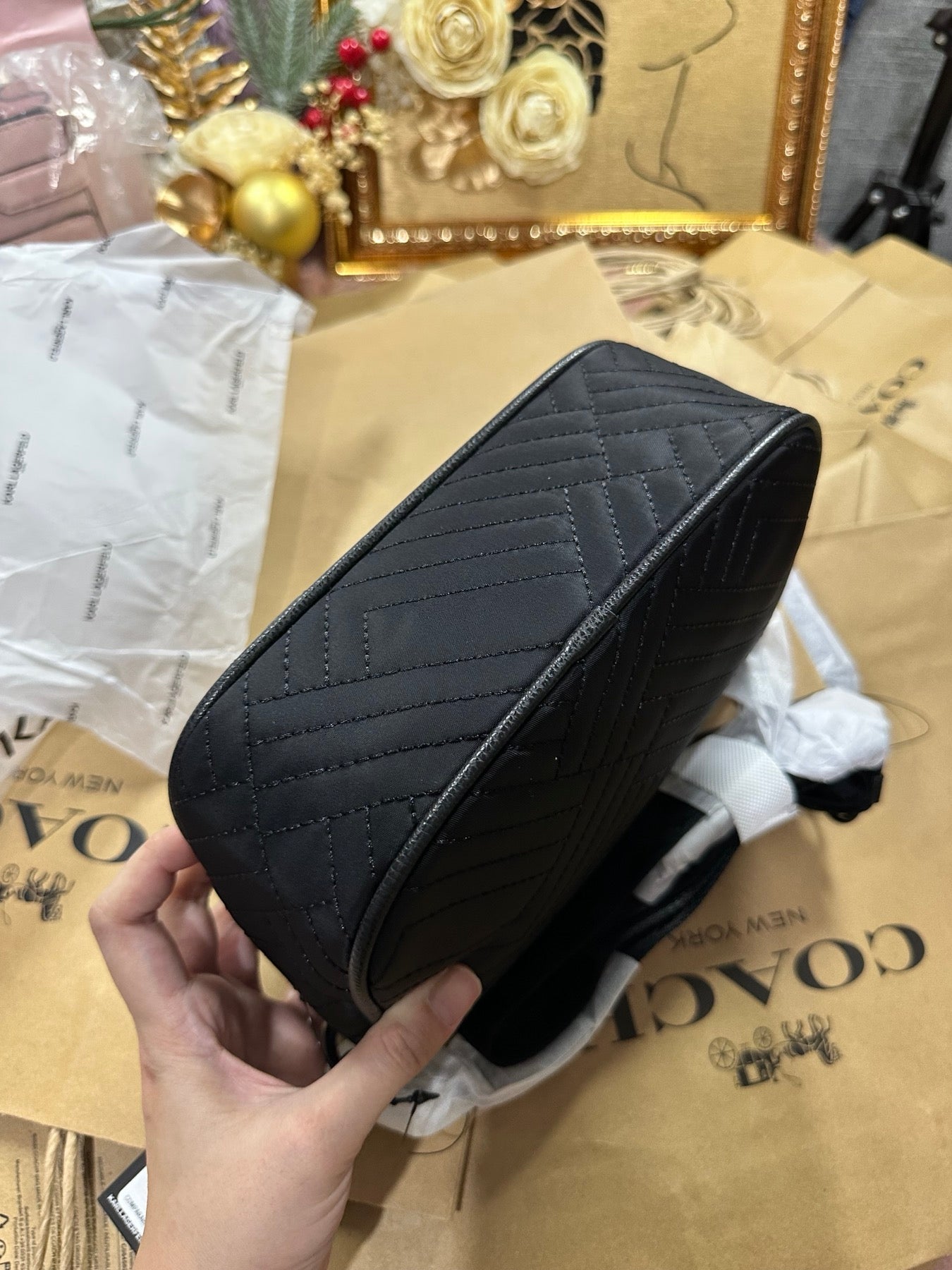 ORIG & IMPORTED Karl Lagerfeld KL Voyage Quilted Camera Black Bag with Pouch