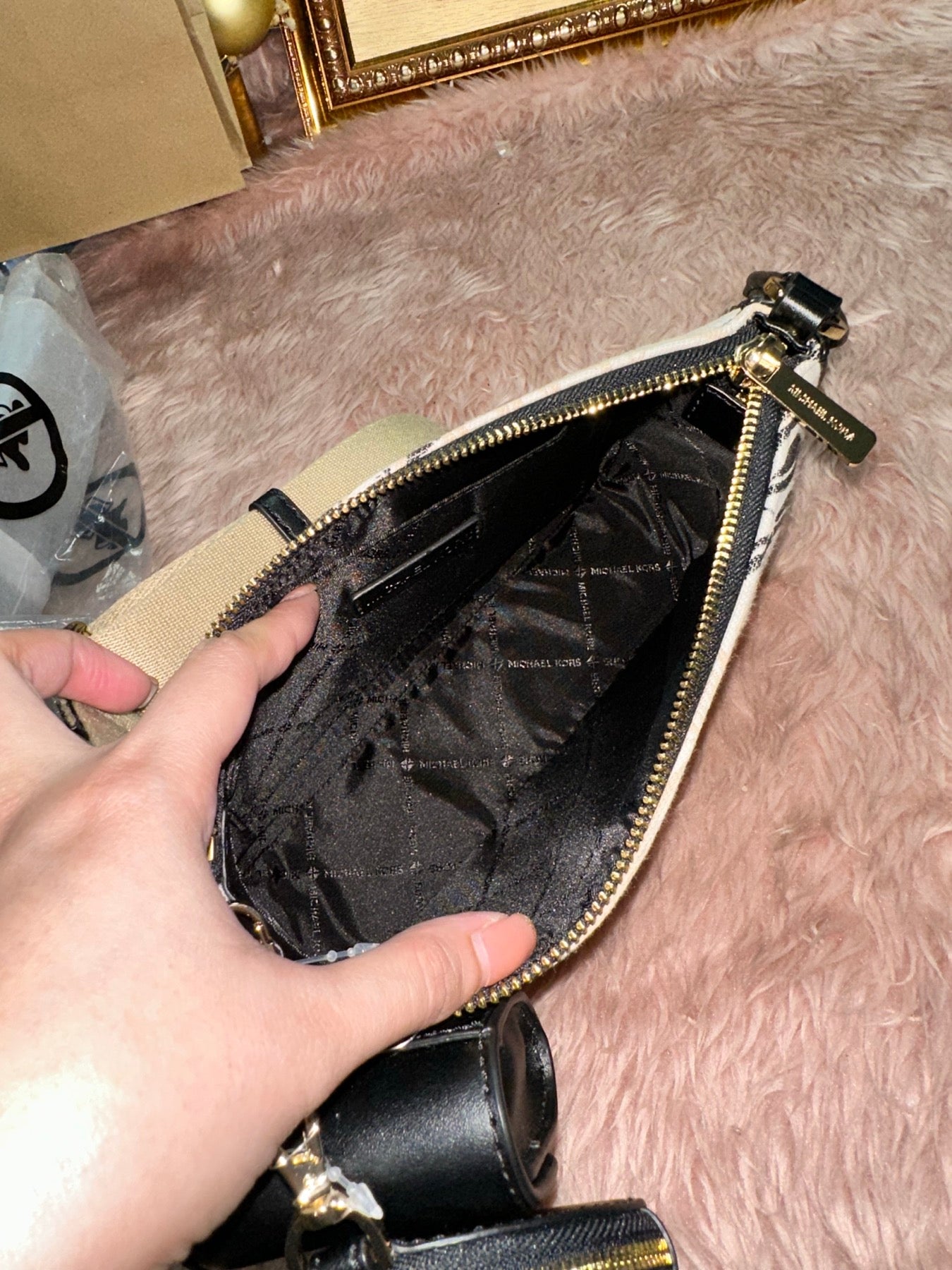 ORIG & IMPORTED MK Jet Set Crossbody Tech Accessories Attached Black Multi Palm Leaves