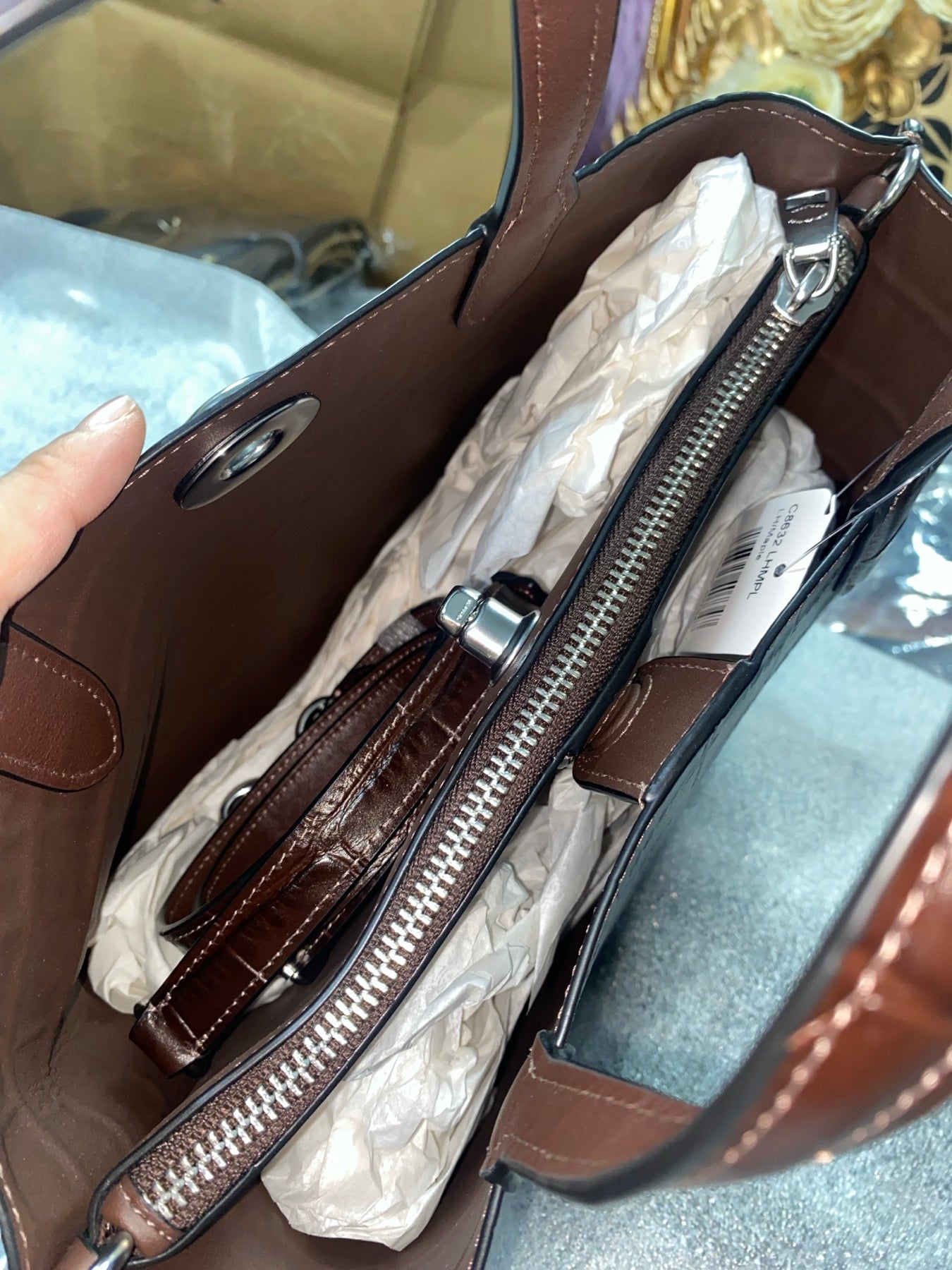ORIG & IMPORTED COACH Retail Willow 24 Tote Bag in Croc-embossed Leather Maroon Maple Brown