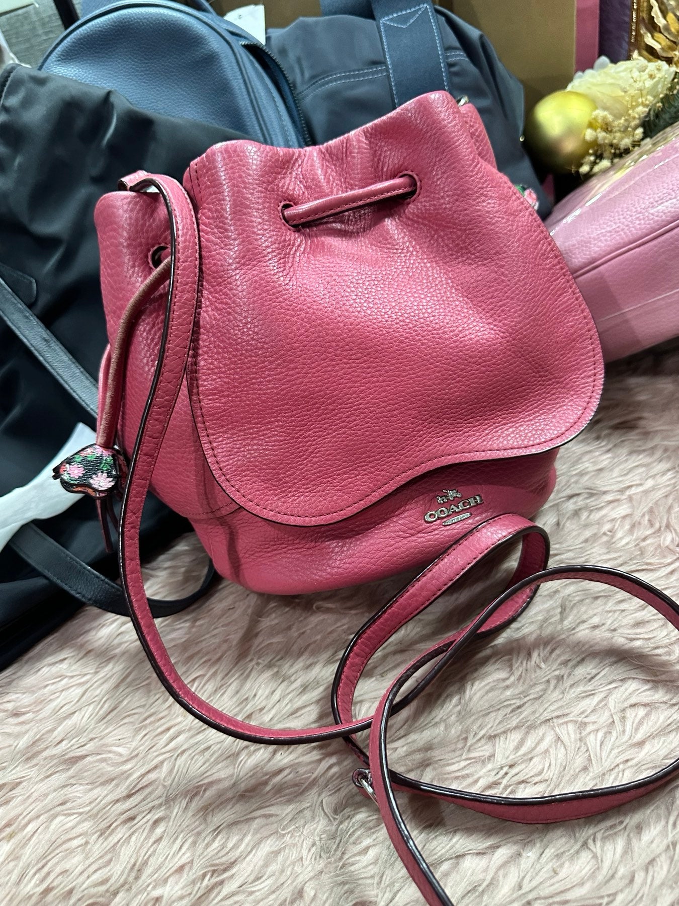 ORIG Preloved RARE Coach Drawstring Crossbody Petal Pink Bag