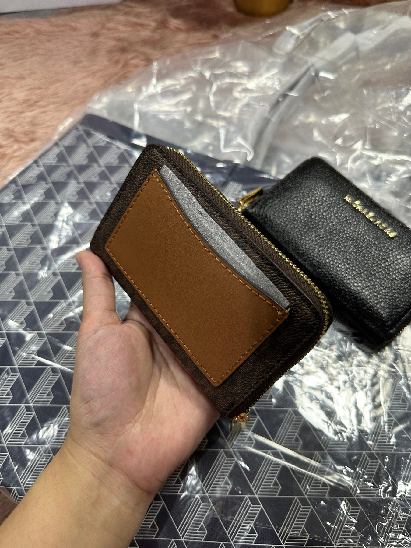 ORIG & IMPORTED MK Small Semi Lux Zip Around Card Case Wallet Brown/White/Black