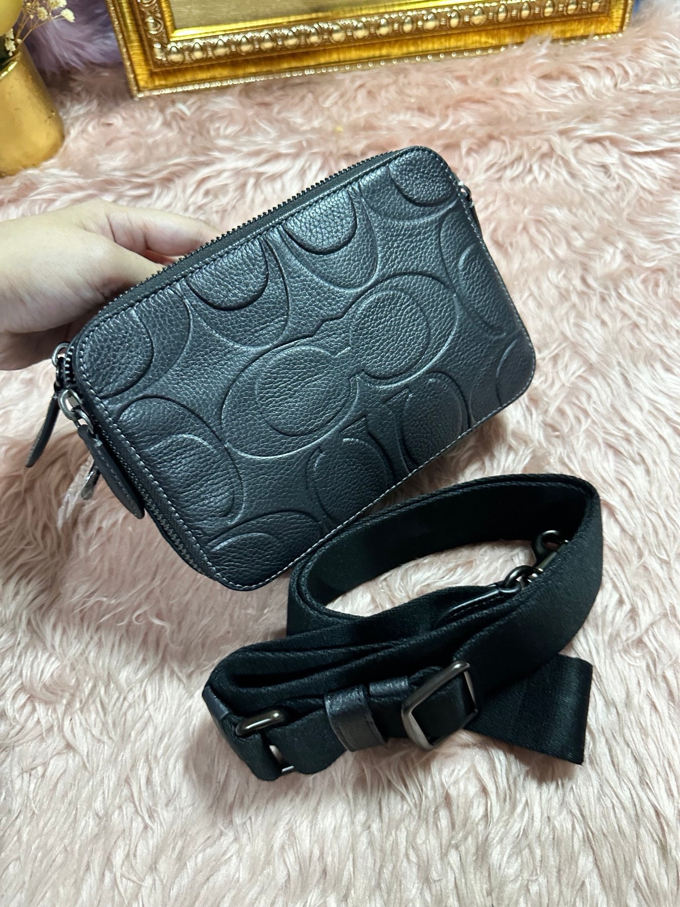 ORIG & IMPORTED Coach Charter Crossbody Small Men Black Bag 19 In Maxi Signature Leather