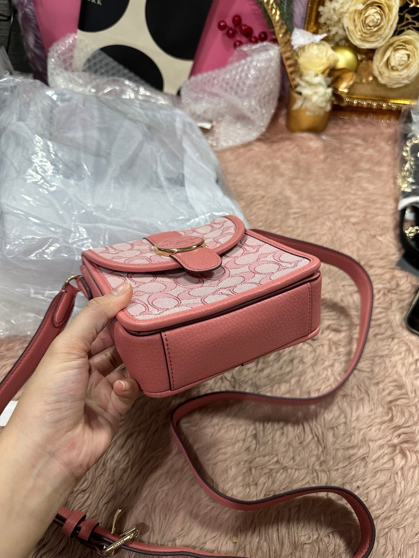 ORIG Preloved Coach North/South Lonnie Small Phone Pink Bag in Signature Jacquard