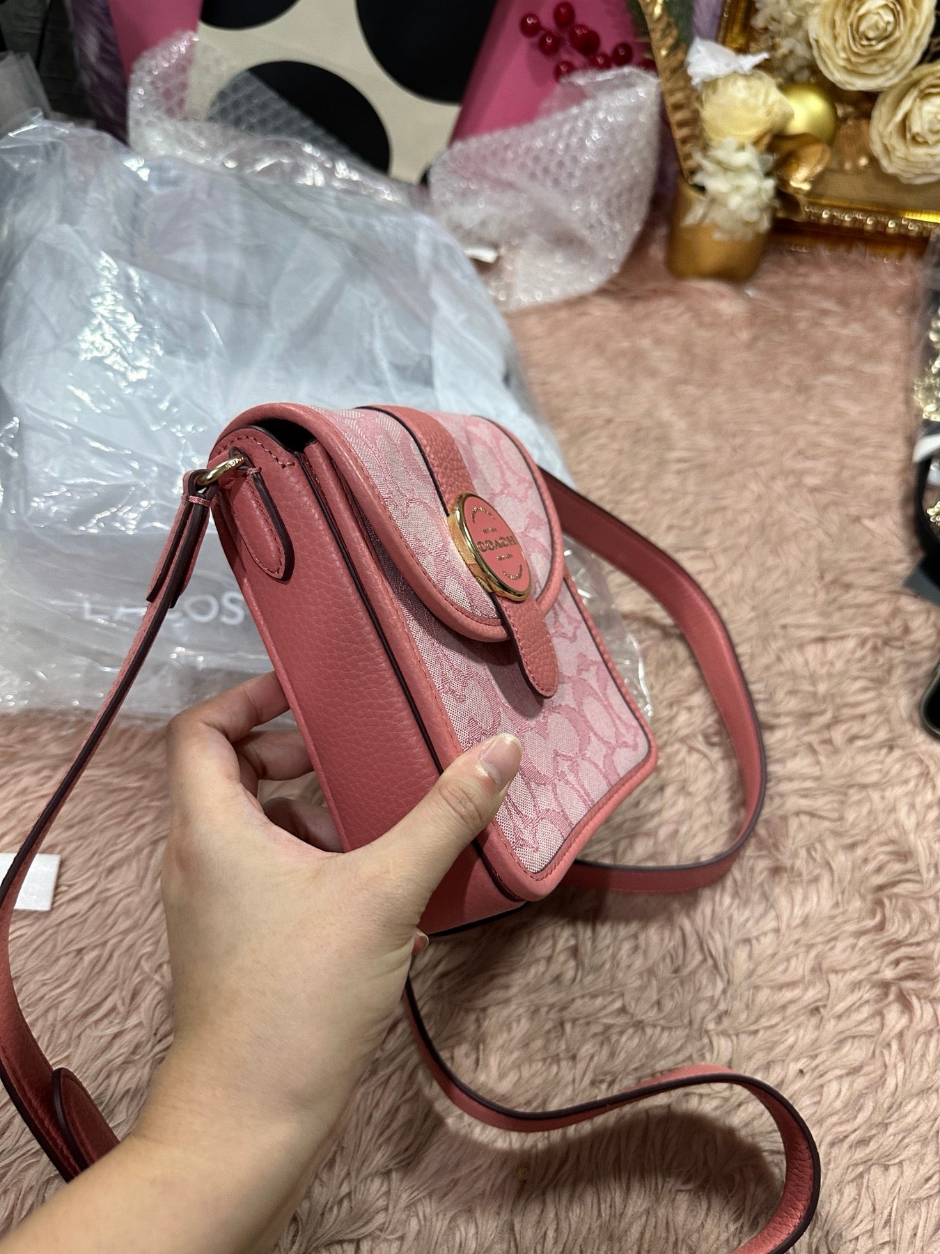 ORIG Preloved Coach North/South Lonnie Small Phone Pink Bag in Signature Jacquard