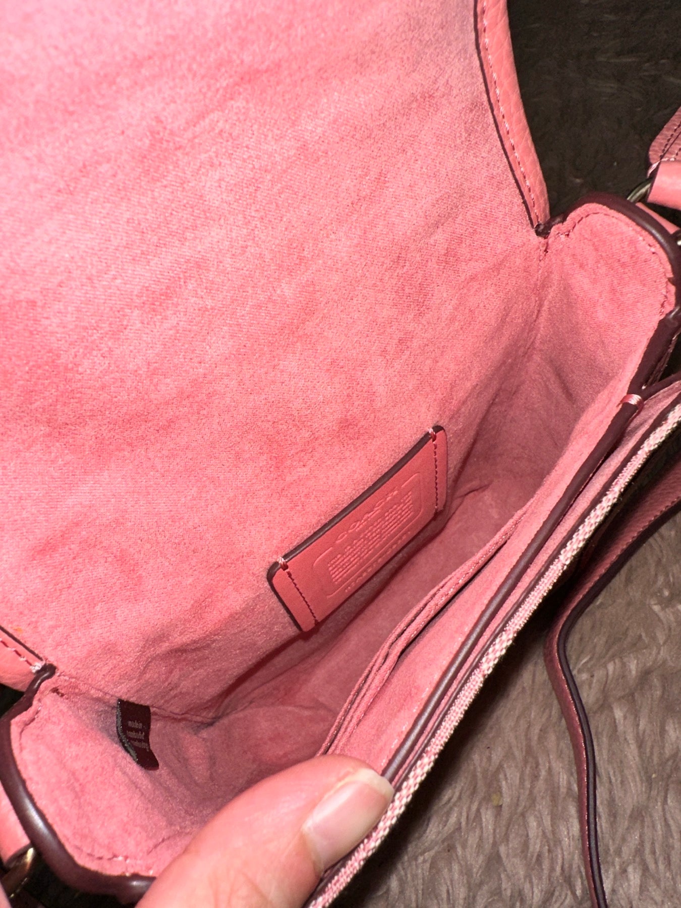 ORIG Preloved Coach North/South Lonnie Small Phone Pink Bag in Signature Jacquard