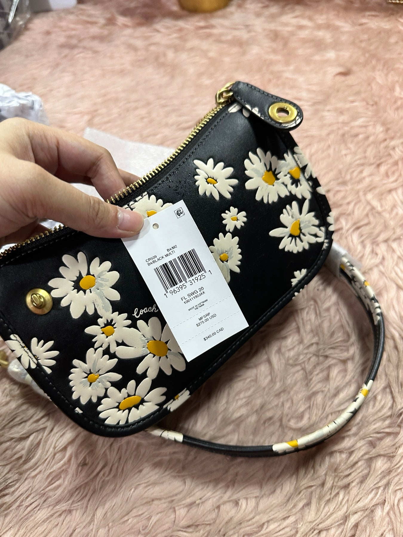 ORIG & IMPORTED Coach Swinger Bag 20 With Floral Print Small Black Bag