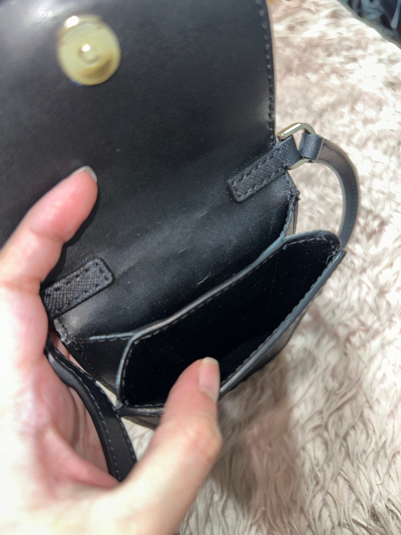 ORIG Preloved KATE SAPDE KS Cameron North South Flap Phone Crossbody Small Black Bag