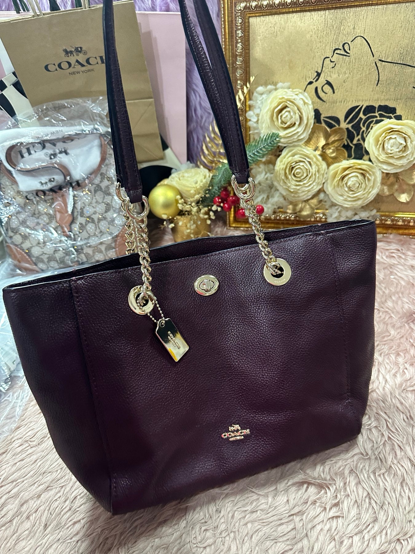 ORIG Preloved COACH Turnlock Chain 27 Tote Bag Maroon