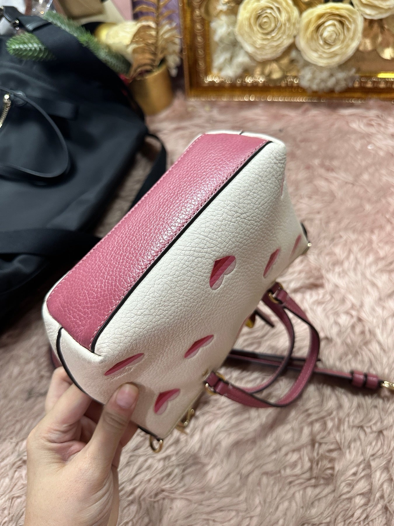 ORIG Preloved COACH Mini Gallery Crossbody With Stripe Heart Print Small White Bag