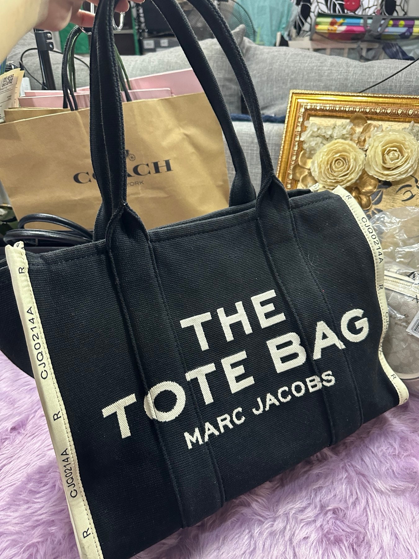ORIG Preloved Marc Jacobs MJ The Jacquard Large Tote Bag Black