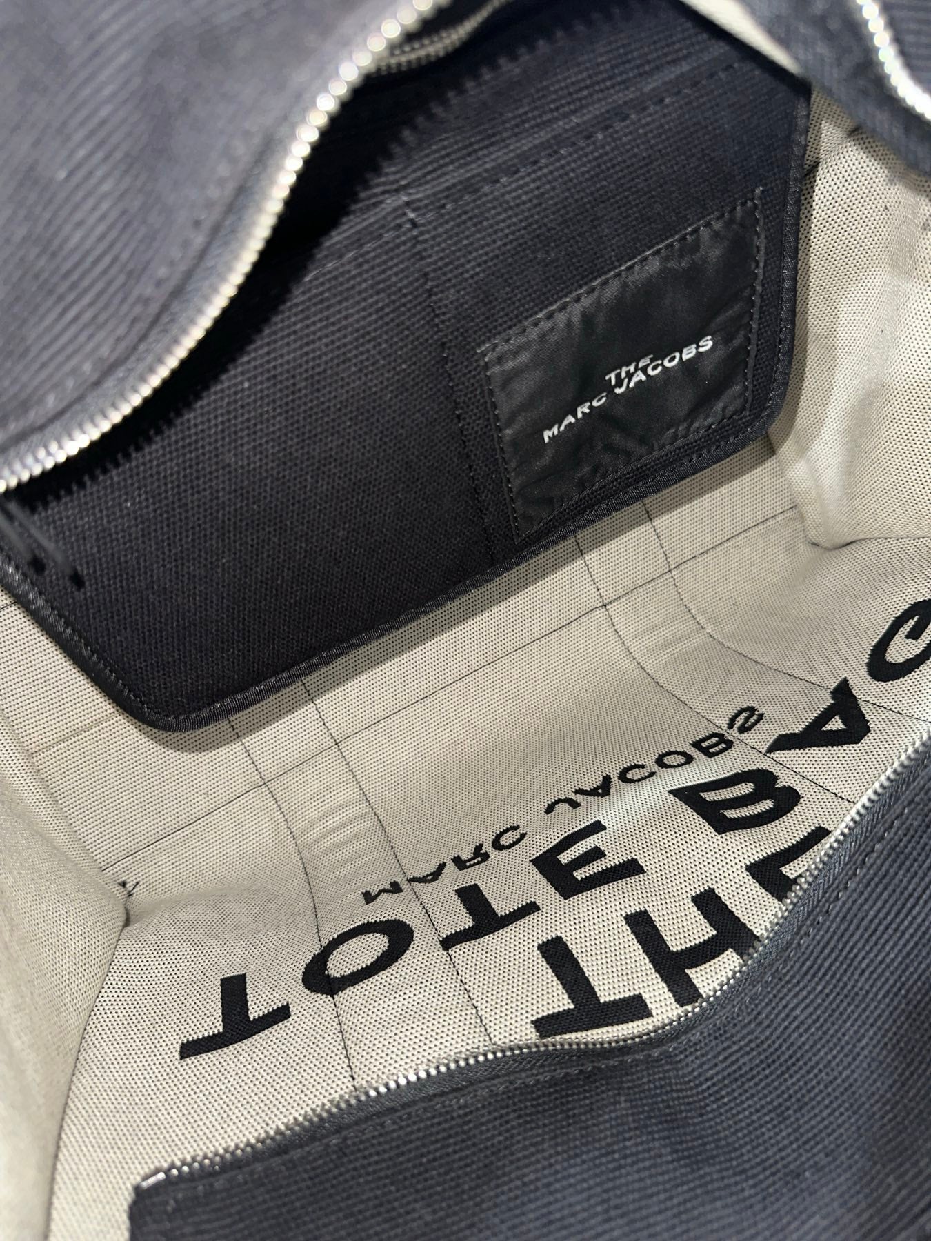 ORIG Preloved Marc Jacobs MJ The Jacquard Large Tote Bag Black