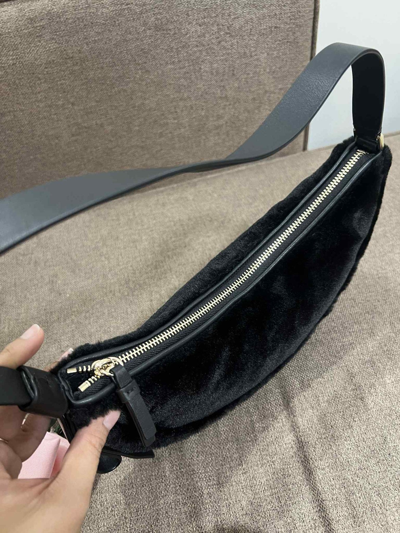 ORIG Preloved Kate Spade KS Smile Faux-fur Small Shoulder Bag Black