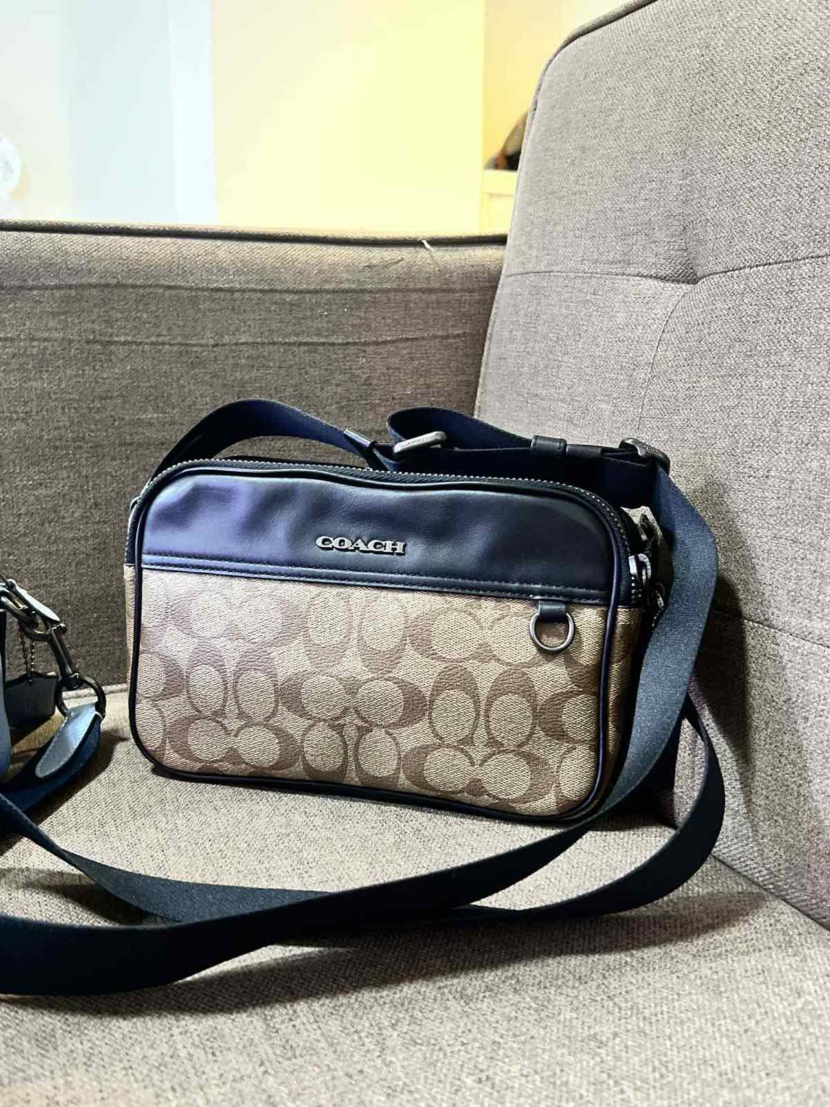 ORIG Preloved Coach Graham Crossbody In Signature Canvas Khaki Black Men Bag