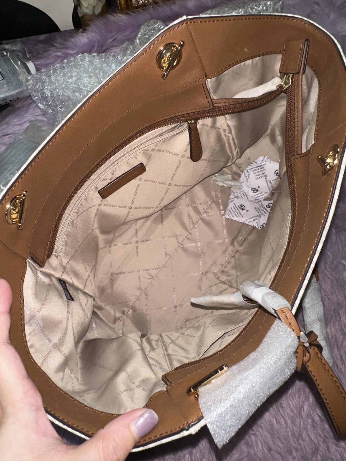 ORIG & IMPORTED Michael Kors MK Jet Set Large Vanilla White Tote Bag