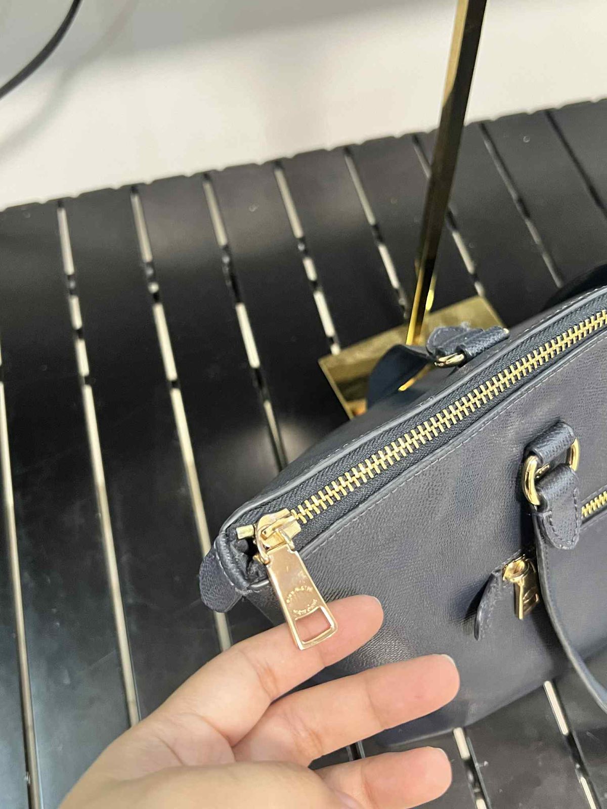 ORIG Preloved Coach Gallery Tote Navy Blue Bag