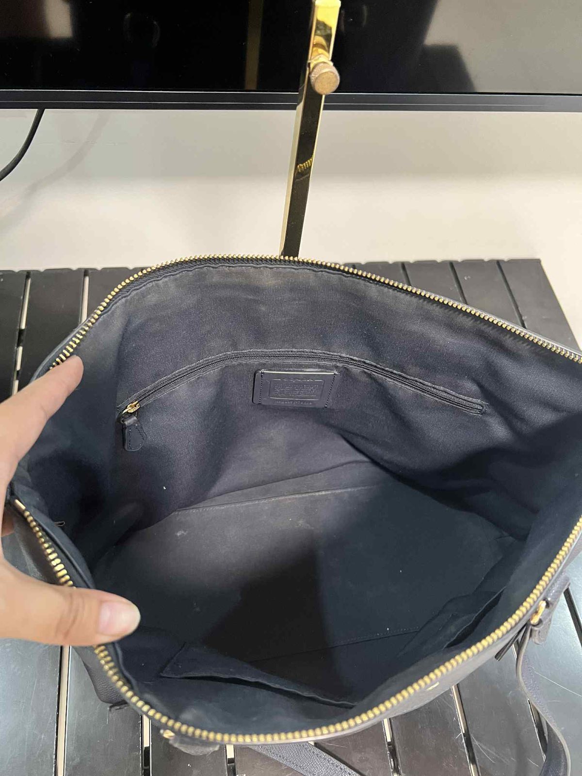 ORIG Preloved Coach Gallery Tote Navy Blue Bag