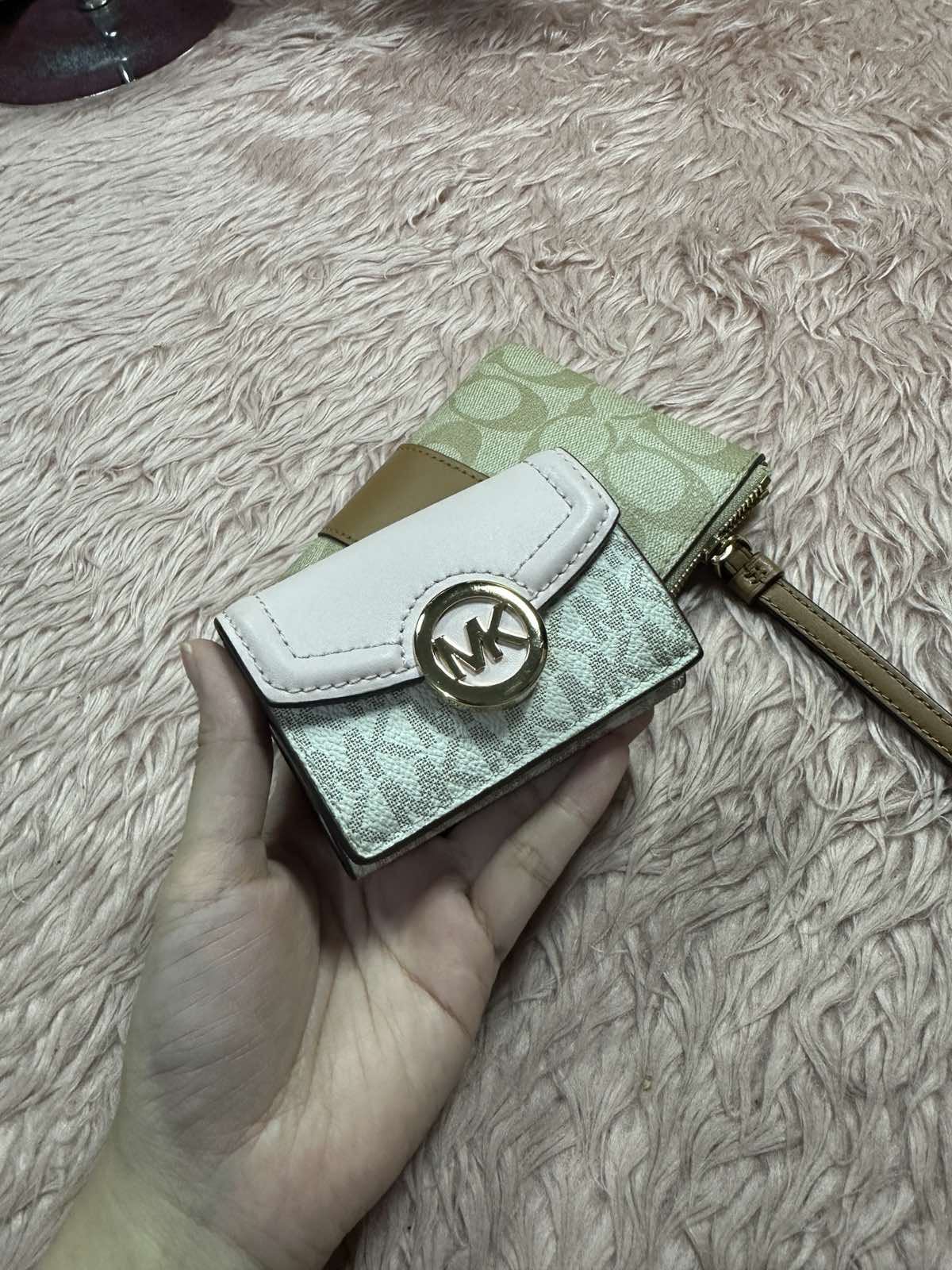 ORIG Preloved Michael Kors Trifold Small White/Pink Wallet