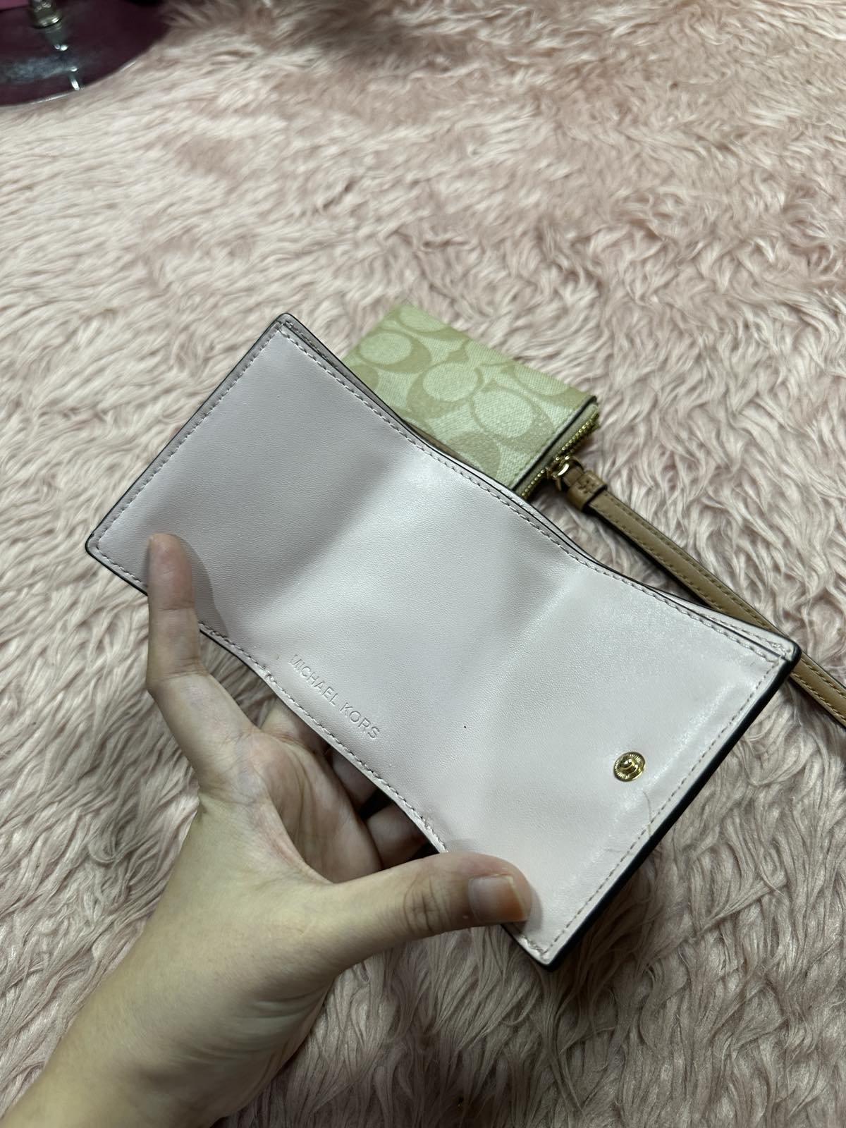 ORIG Preloved Michael Kors Trifold Small White/Pink Wallet