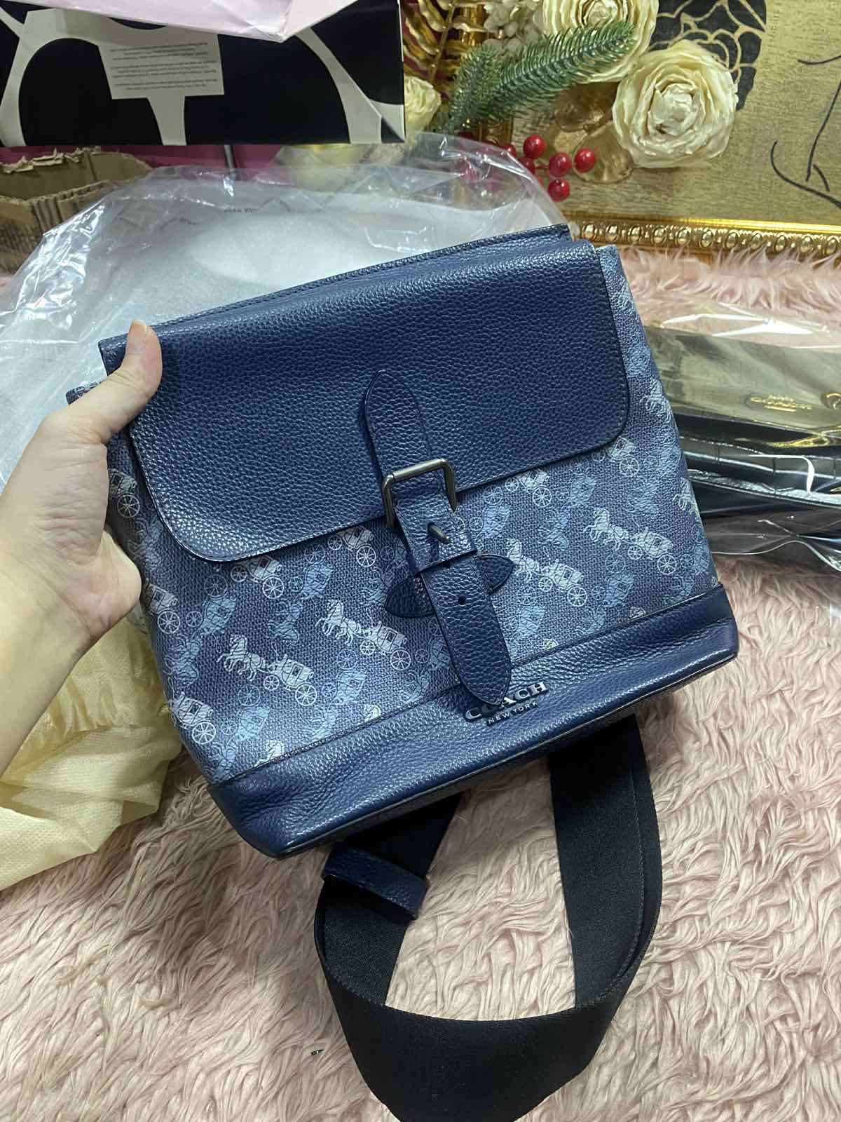 ORIG Preloved Coach Hudson Men Crossbody Blue Bag with horse print