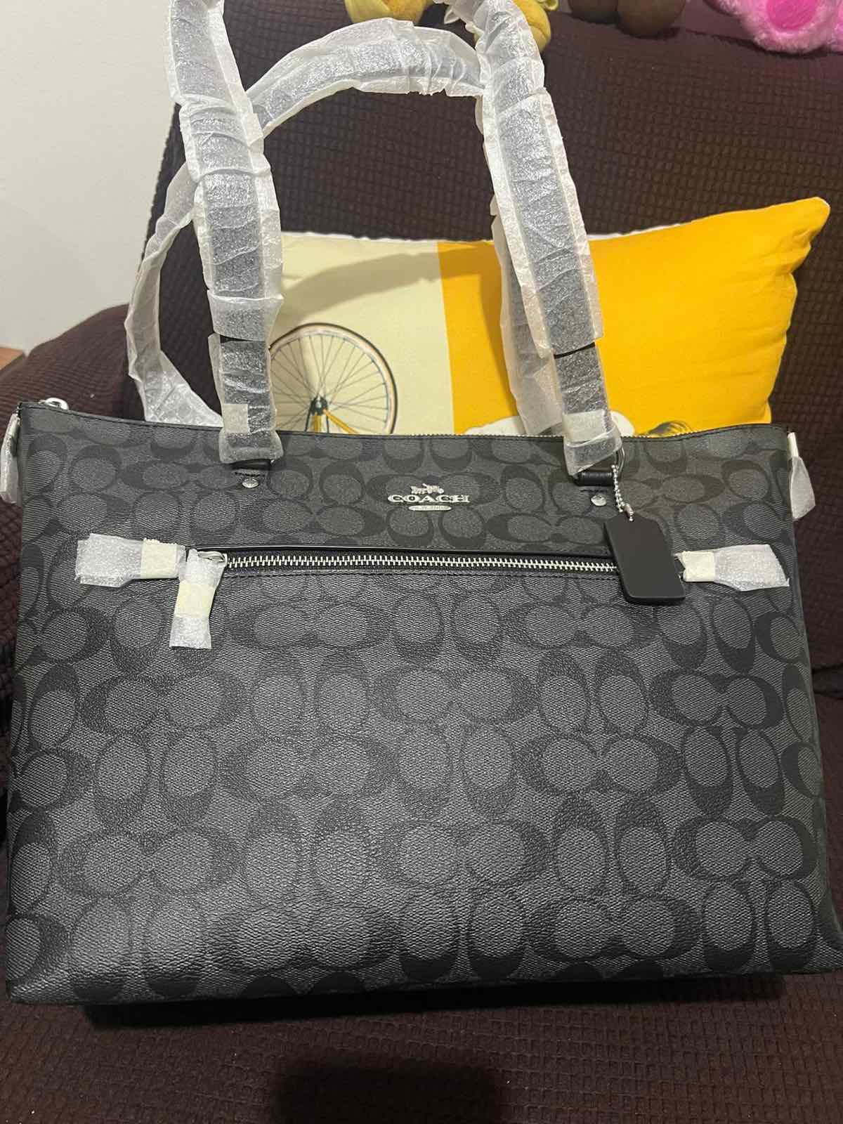 ORIG & IMPORTED Coach Gallery Tote Black Bag In Signature Canvas