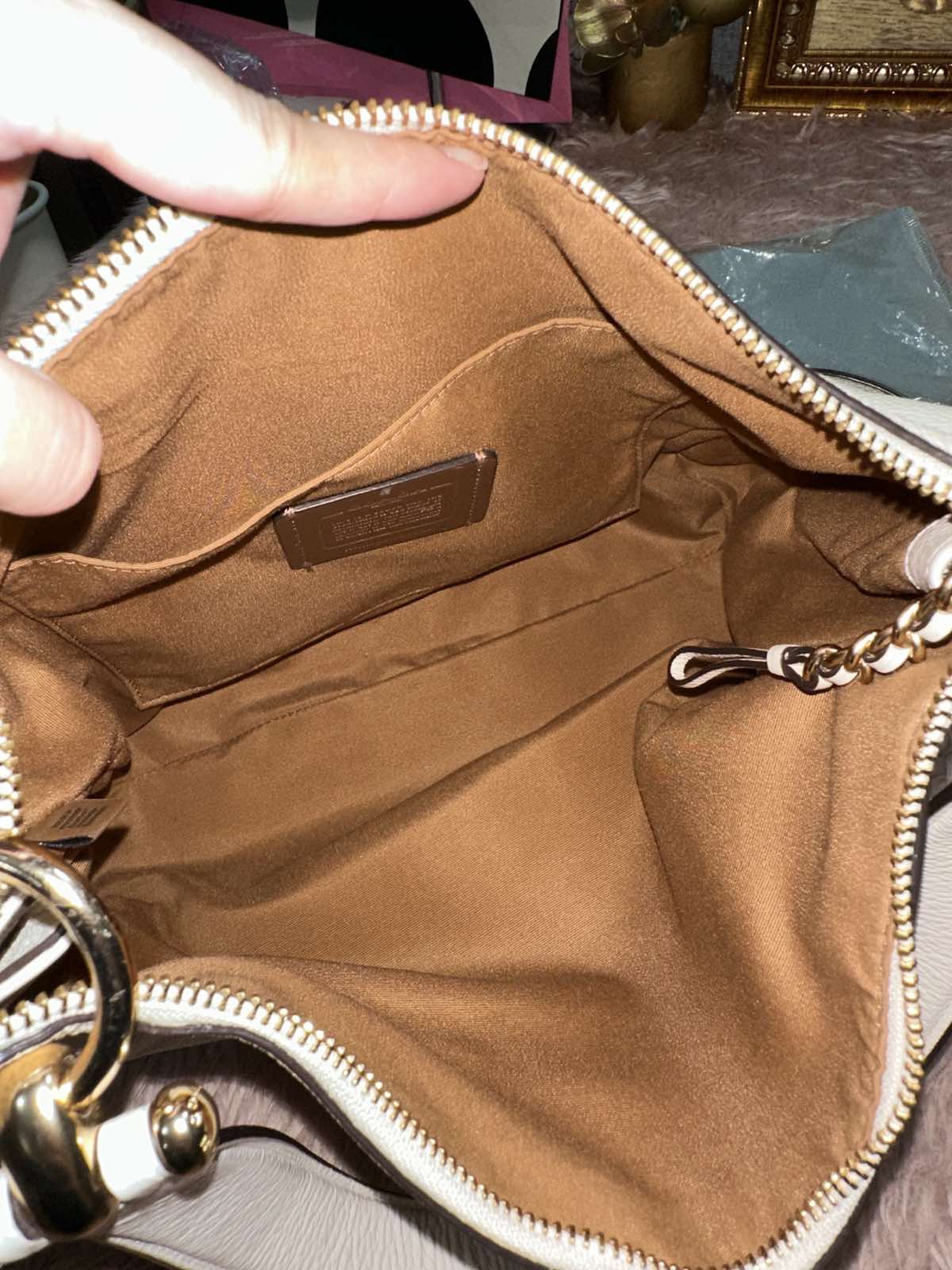 ORIG Preloved Coach Clarkson Hobo White Bag