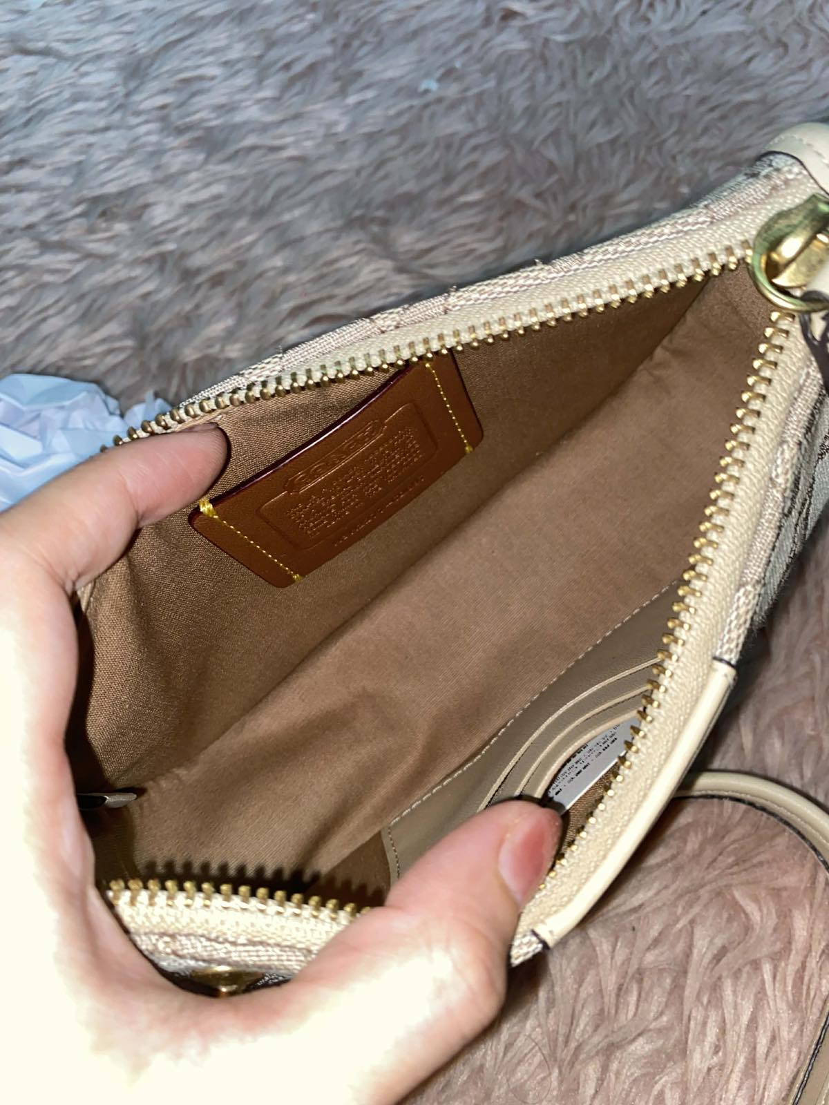 ORIG Preloved Coach Swinger Small Beige Bag 20 In Signature Jacquard