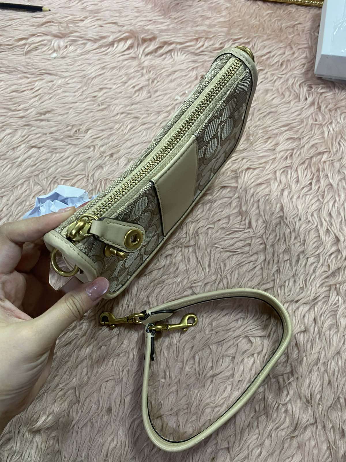 ORIG Preloved Coach Swinger Small Beige Bag 20 In Signature Jacquard