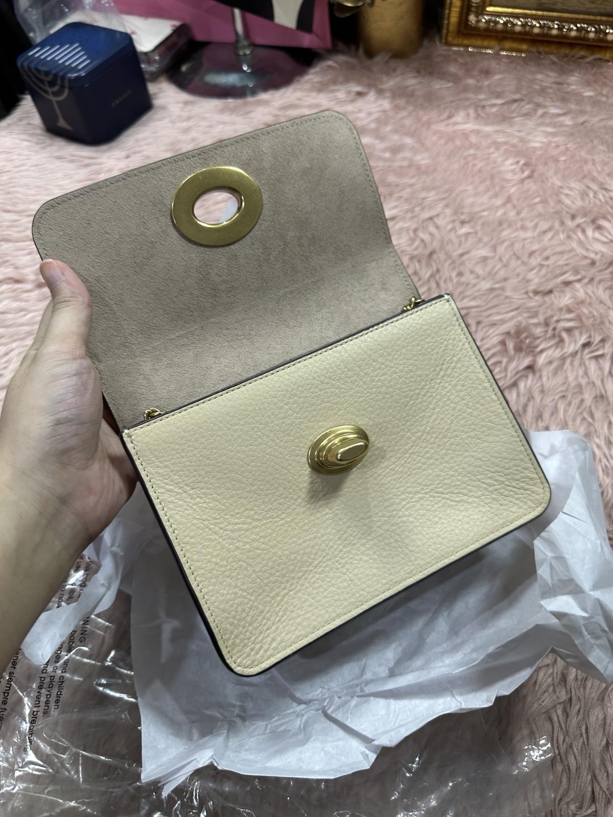 ORIG & IMPORTED Coach X Jennifer Lopez Bowery Crossbody Small Beige Bag Chain Strap